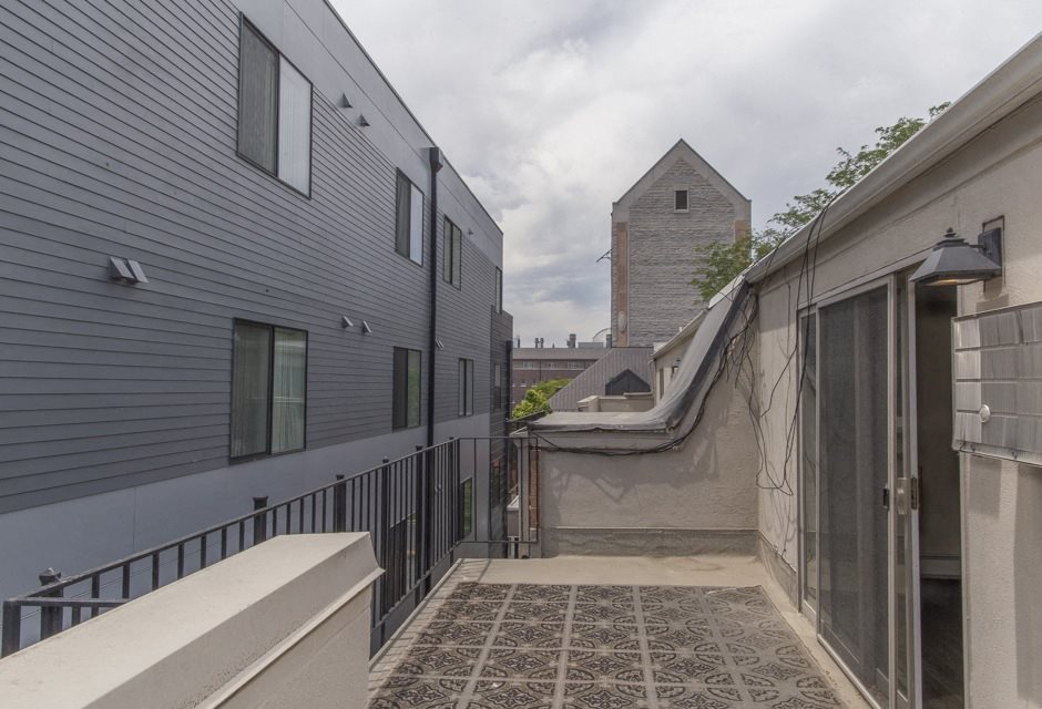 Oversized balcony in apartment 42